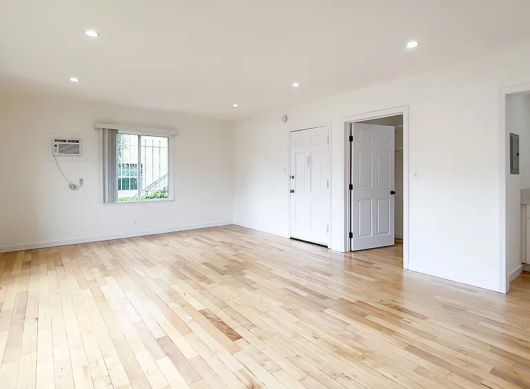5701 San Vicente Blvd #1 — Photo 6