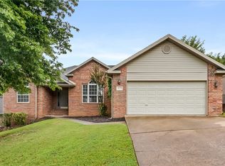 4671 Woodside Ln, Springdale, AR 72762