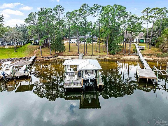 3rd image of 3940 Plantation Cove Ct