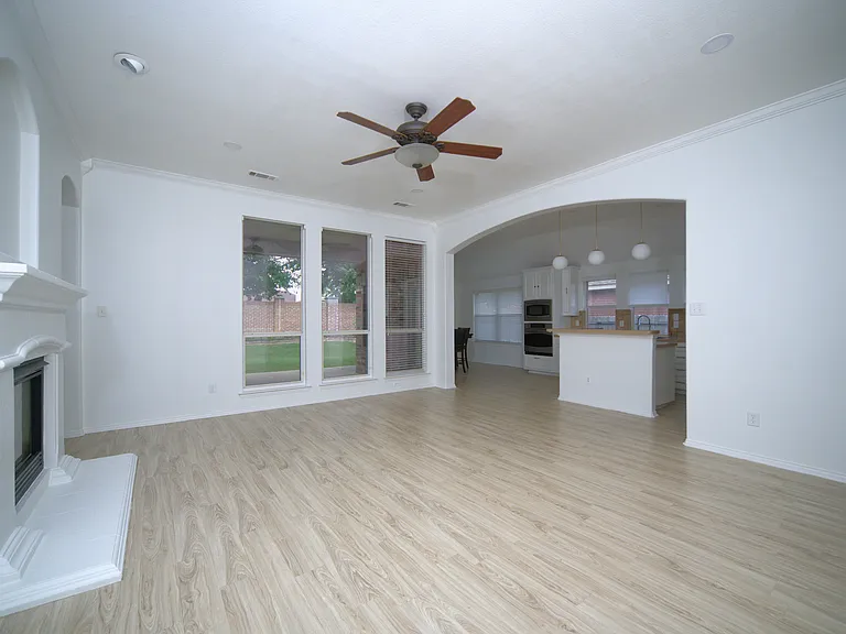 2708 Comanche Trl — Photo 20