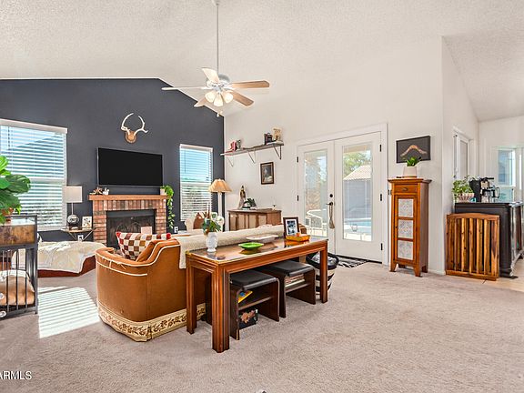 4th image of 8614 W CORRINE Drive