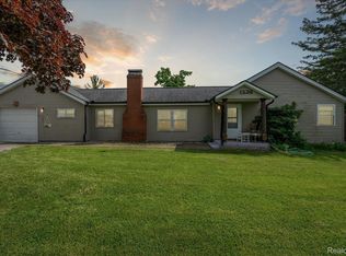 1326 E Reid Rd, Grand blanc, MI 48439