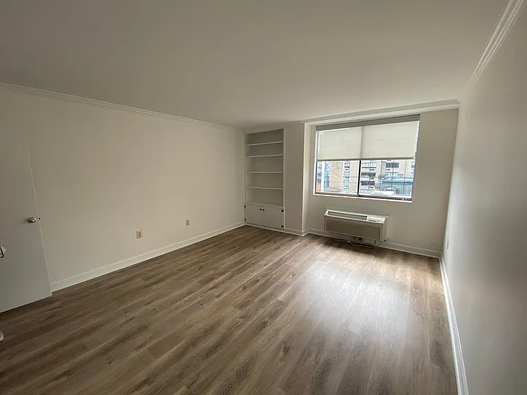 1325 18th St NW #812 — Photo 23