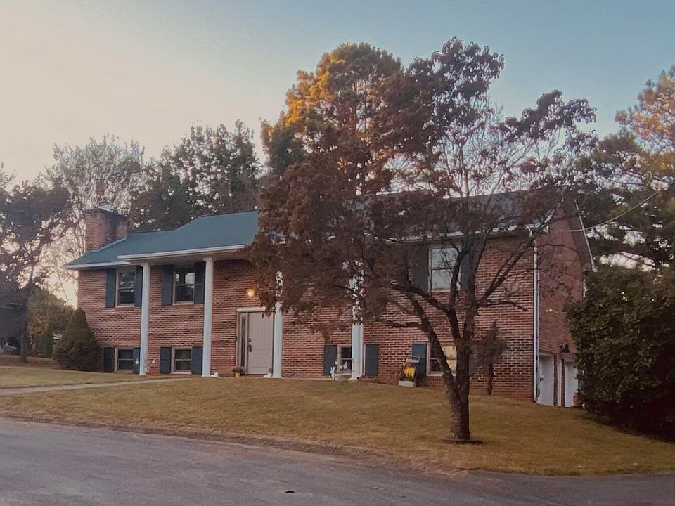 1st image of 315 James Dr