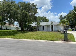 6940 Erin Marie Ct, Fort Myers, FL 33919