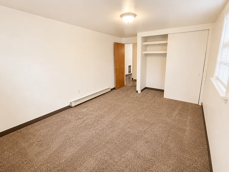 23 Yellowstone Ave — Photo 16
