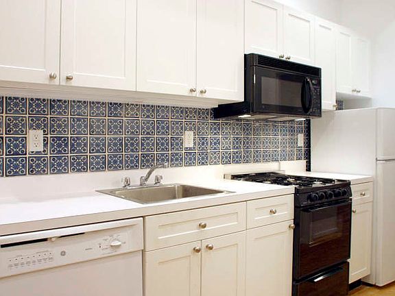 5th image of 349 E 85th St APT 2W