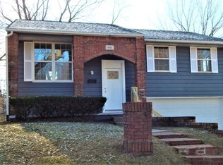702 E Broadwell St, Albion, MI