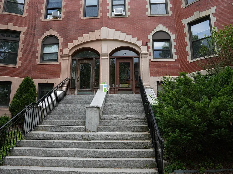 32 Claflin Rd #3 — Photo 12