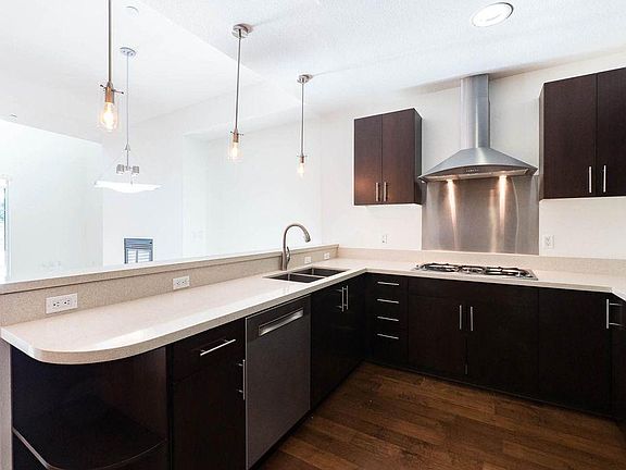3rd image of 730 W Doran St APT 207