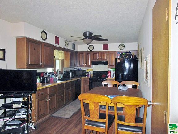 5th image of 60 W Clifton Ave