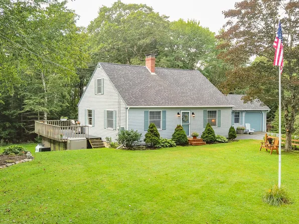 800 Eastern Road, Warren, ME 04864