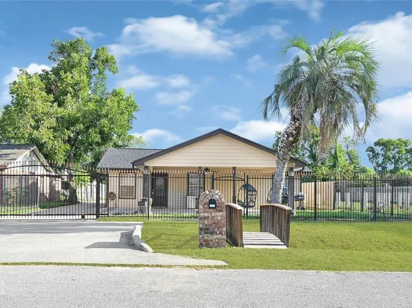 7337 Miley St, Houston, TX 77028