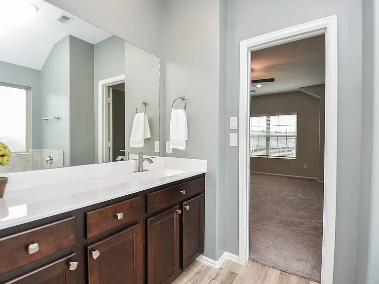 22707 Bolanzo Ln — Photo 15