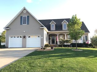 100 Lariat Ct, Stephens City, VA 22655