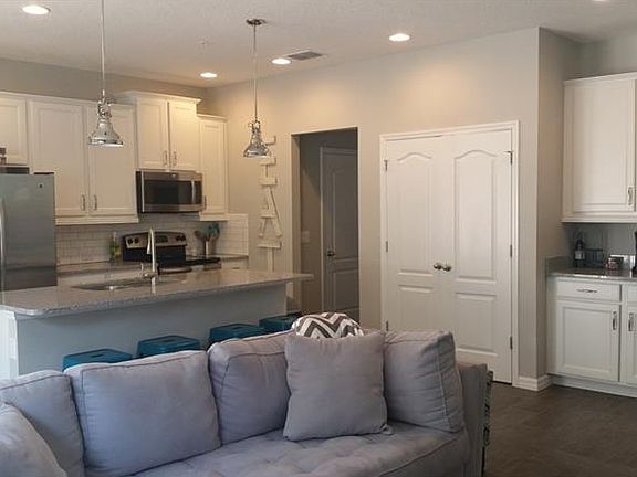 2nd image of 846 Walkers Grove Ln