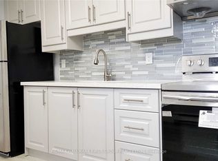 359 Buena Vista Ave, Oshawa, ON L1J 2M6