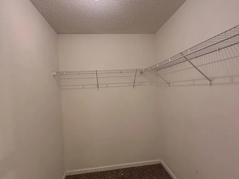 105 S Springview Dr — Photo 24
