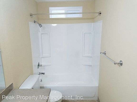 2nd image of 16935 NE Glisan St #16935