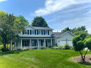 5841 Independence Dr, Jamesville, NY 13078