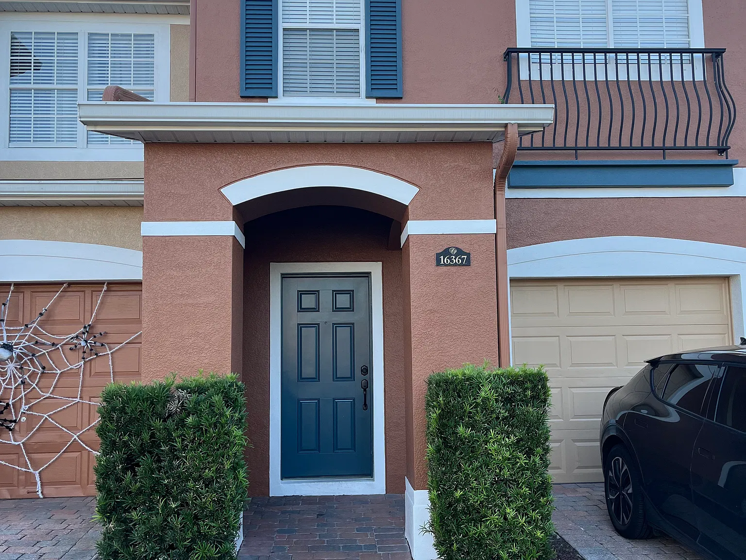 3 bed, 2.5 bath, 1472 sqft, $2,200 — Photo 1