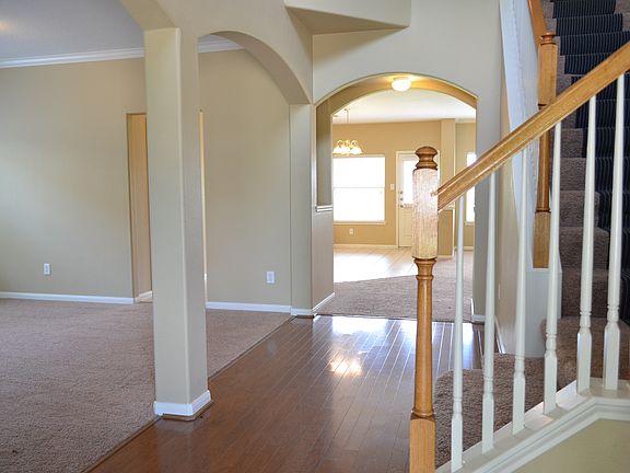 4th image of 2305 Diamond Springs Dr
