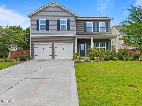 102 Creek End Court, Swansboro, NC 28584