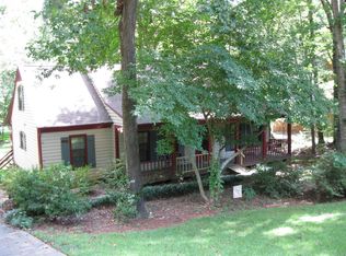 14101 Hackamore Dr, Matthews, NC 28105