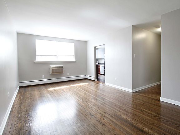 5th image of 100 White Horse Pike APT 14