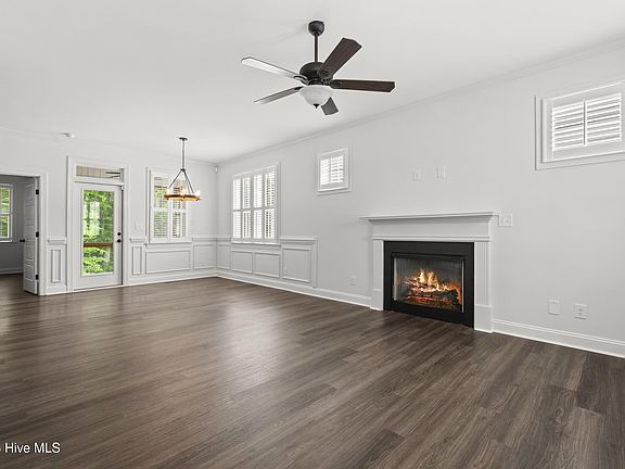 3rd image of 49 Ashley Woods Court