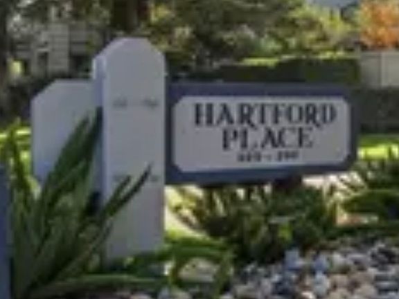 3rd image of 290 W Rumble Rd