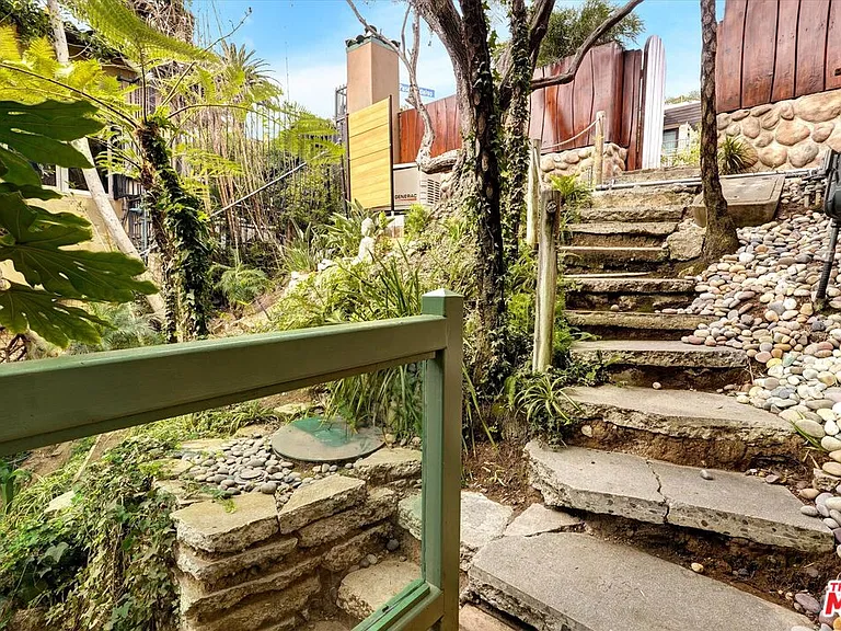 3916 Rambla Orienta — Photo 43