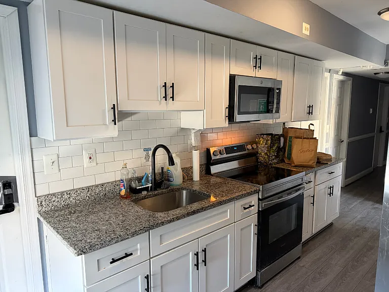 6504 Armstrong Ave #BB-550 — Photo 16
