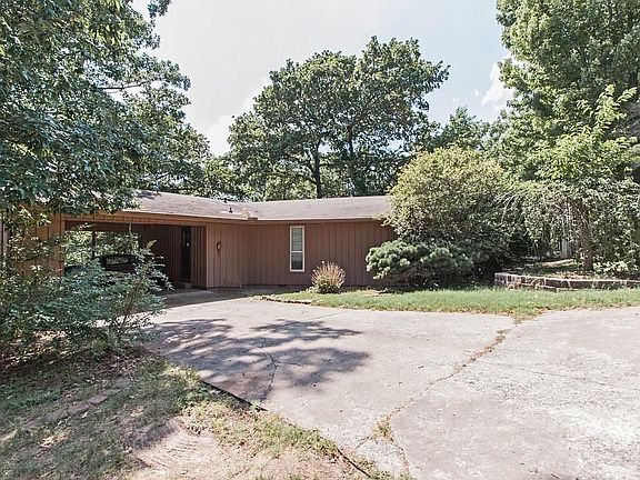 2nd image of 20 Chapel Ln