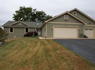 9415 Christina Ct, Spring Grove, IL 60081