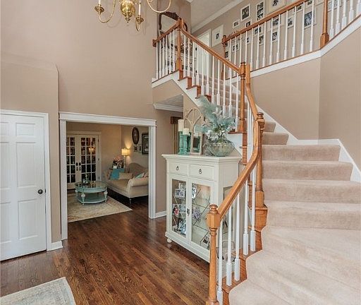4th image of 6791 Saint Ives Blvd