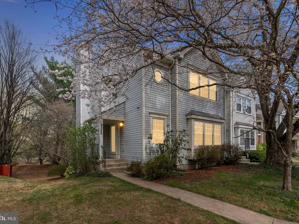 8329 Crooked Pine Ct, Gaithersburg, MD 20877
