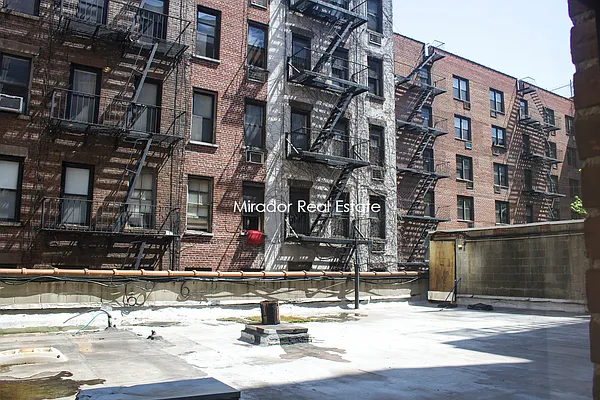 Rented by Mirador Real Estate | media 24