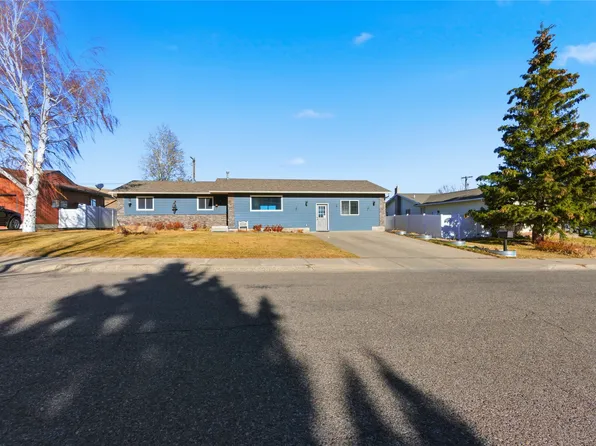1749 Park Garden Rd, Great Falls, MT 59404