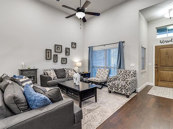 2nd image of 3770 Marigold Ln