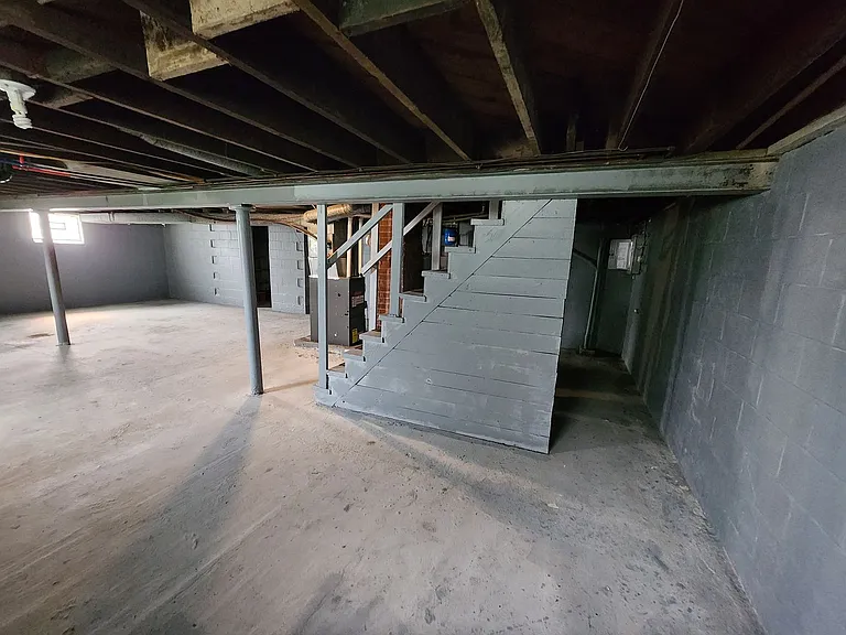 824 Oak St — Photo 22