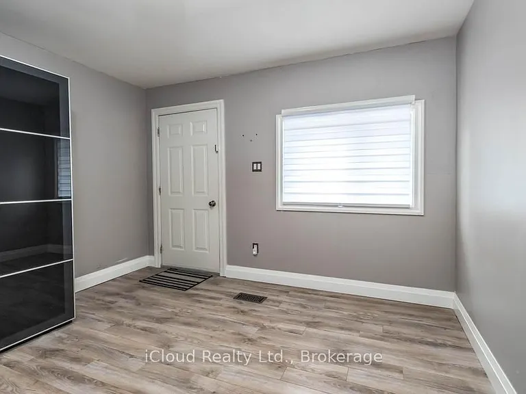 225 Wallace Ave — Photo 10