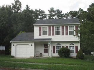 35 Easton Dr, Sicklerville, NJ 08081