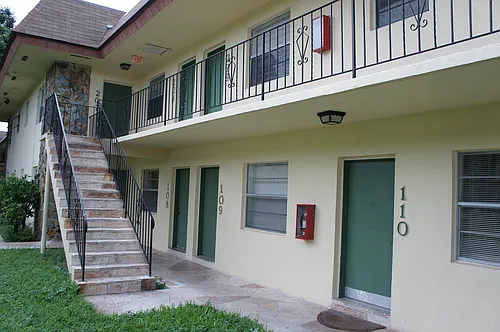 4760 NW 24th Ct #B213 Photo 1 4760 NW 24th Ct #B213 Photo 1