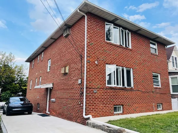 184 Central Lane image 1 of 8