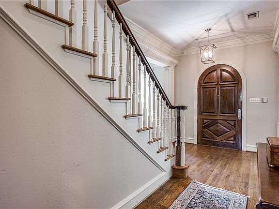 4th image of 2908 Westminster Ave