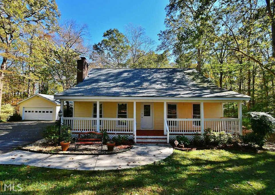 1st image of 220 Red Oak Dr