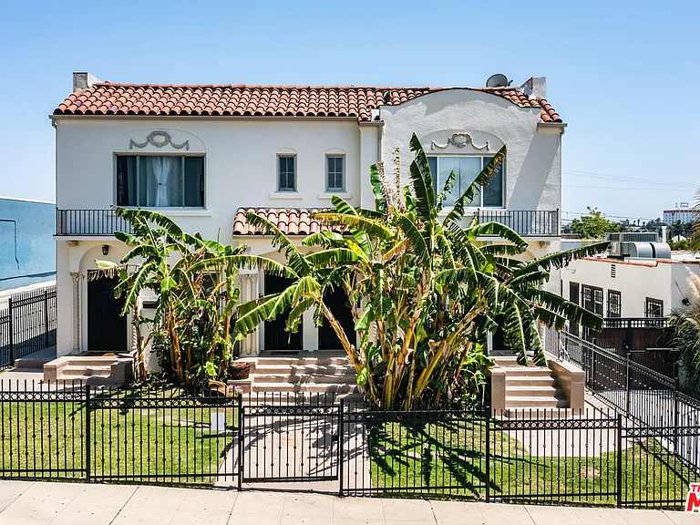 1142 S Mullen Ave — Photo 1