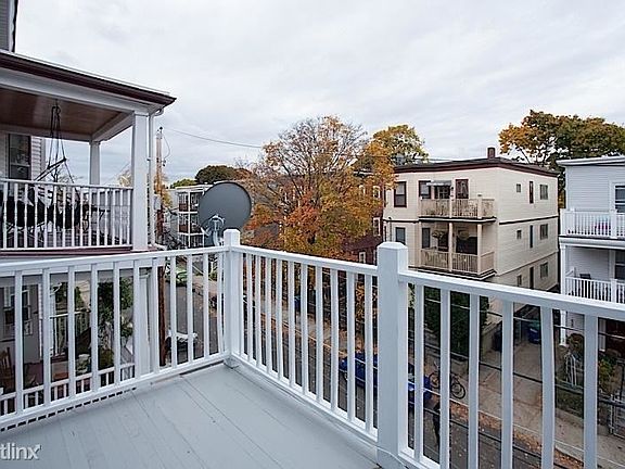 41 Belknap St. #3 Somerville Shared Unit Photo 4
