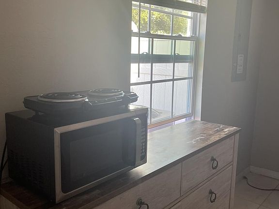 2nd image of 3801A Kimball Ave